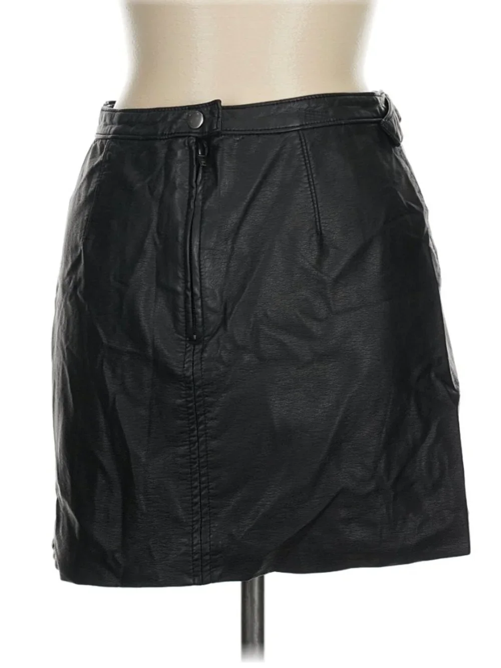Free People Women's "Midnight Magic" Faux Leather Mini Skirt In Black - Size 8 - Picture 5 of 9